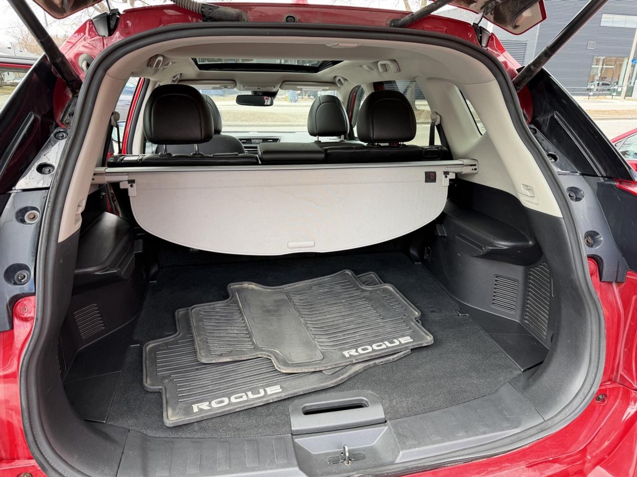 2017 Nissan Rogue SL AWD Photo