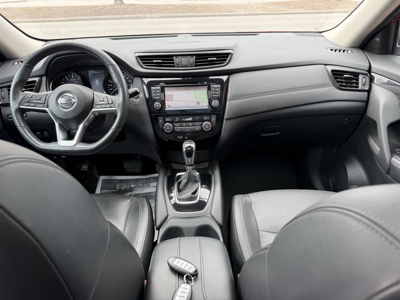 2017 Nissan Rogue SL AWD Photo