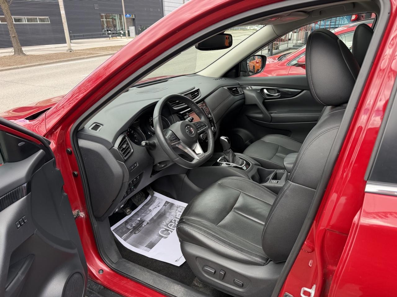 2017 Nissan Rogue SL AWD Photo