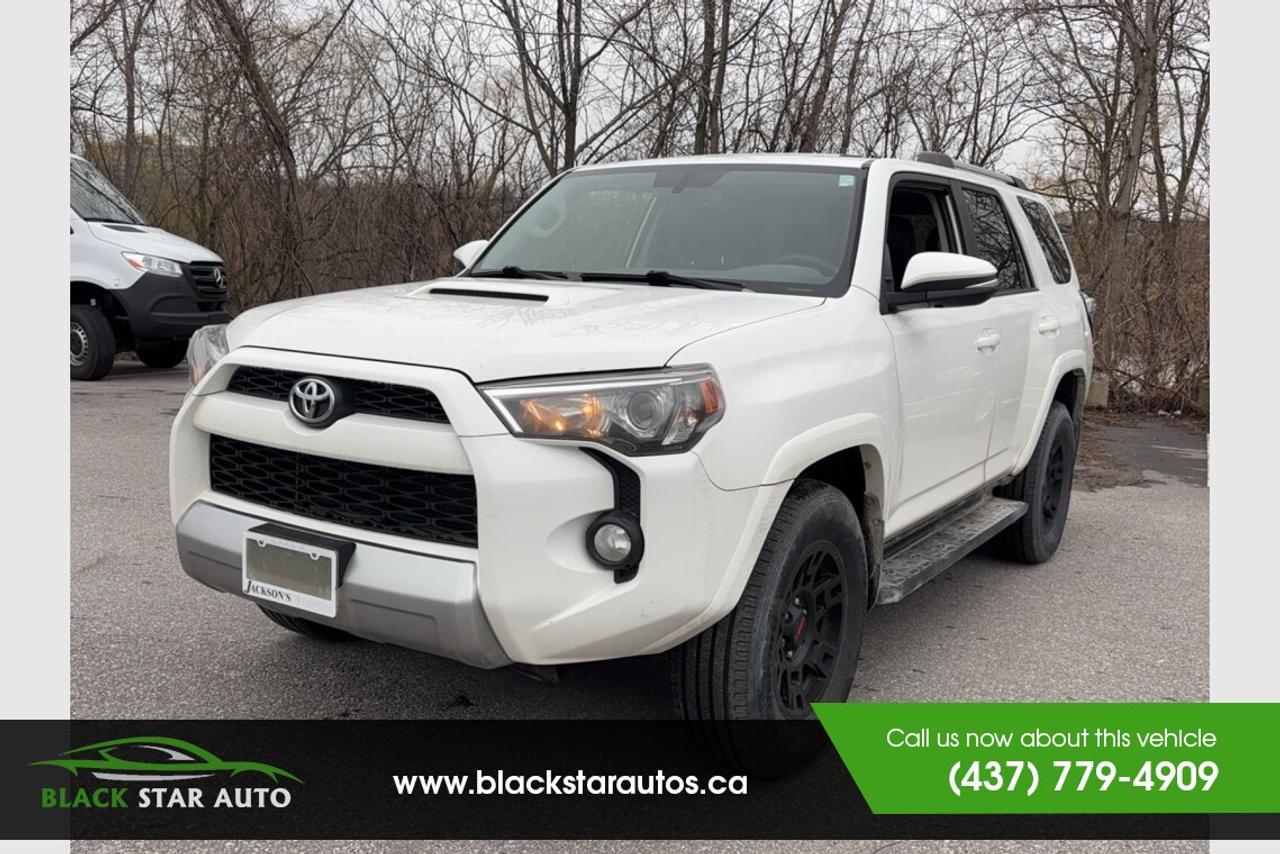 2016 Toyota 4Runner SR5 Photo