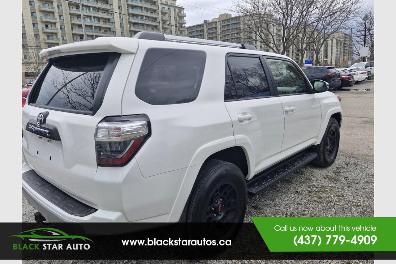 2016 Toyota 4Runner SR5 Photo