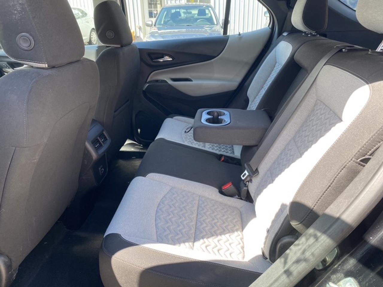 2023 Chevrolet Equinox LS AWD Photo