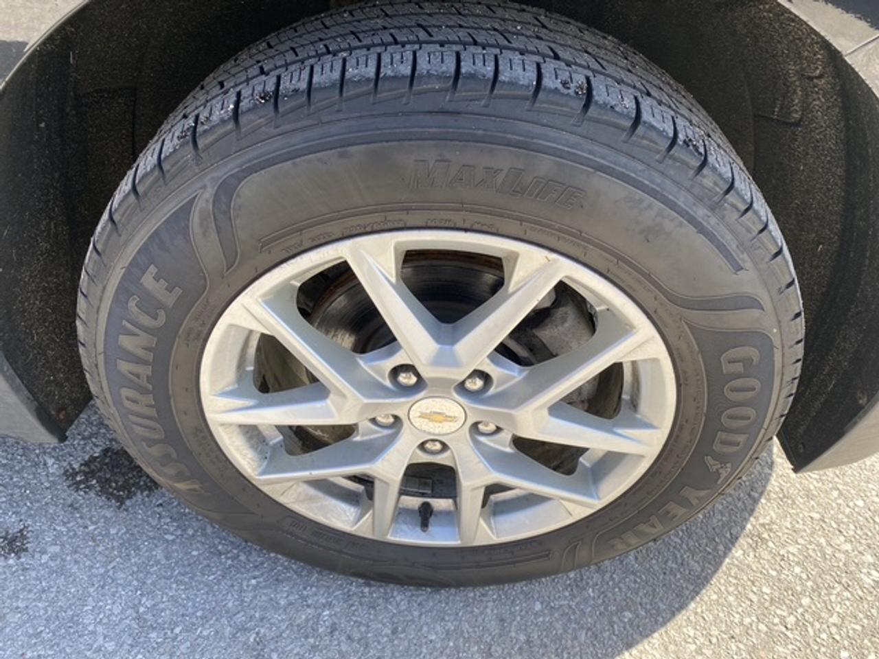 2023 Chevrolet Equinox LS AWD Photo