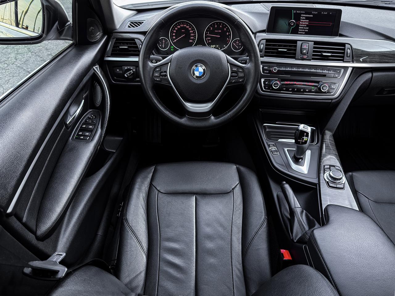 2013 BMW 3-Series 328i xDrive Luxury Edition Photo