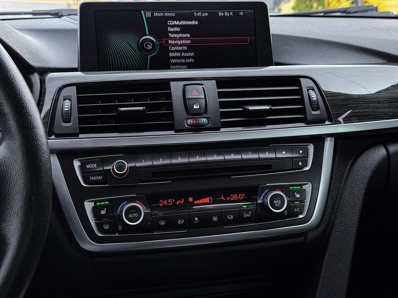 2013 BMW 3-Series 328i xDrive Luxury Edition Photo