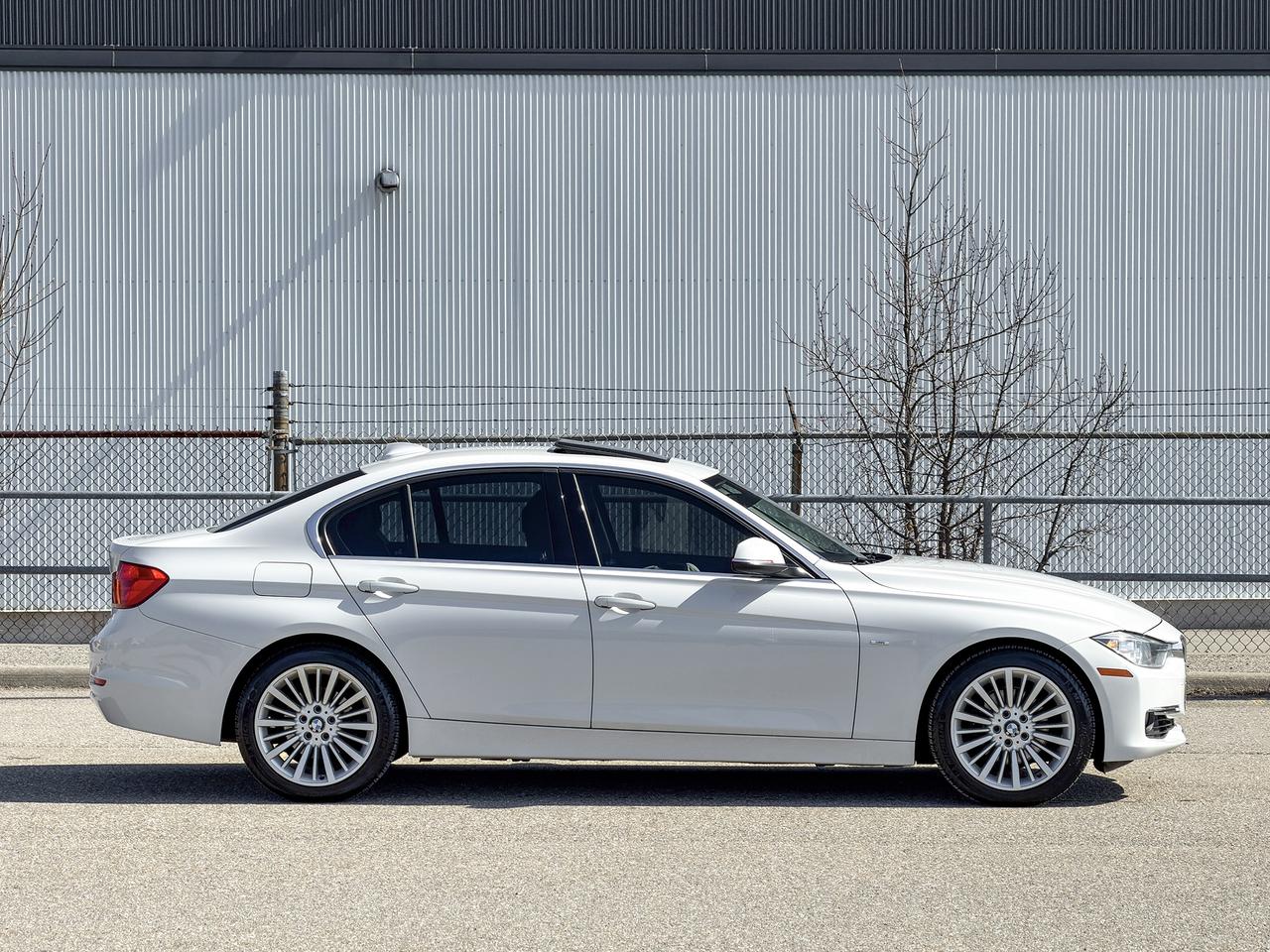 2013 BMW 3-Series 328i xDrive Luxury Edition Photo