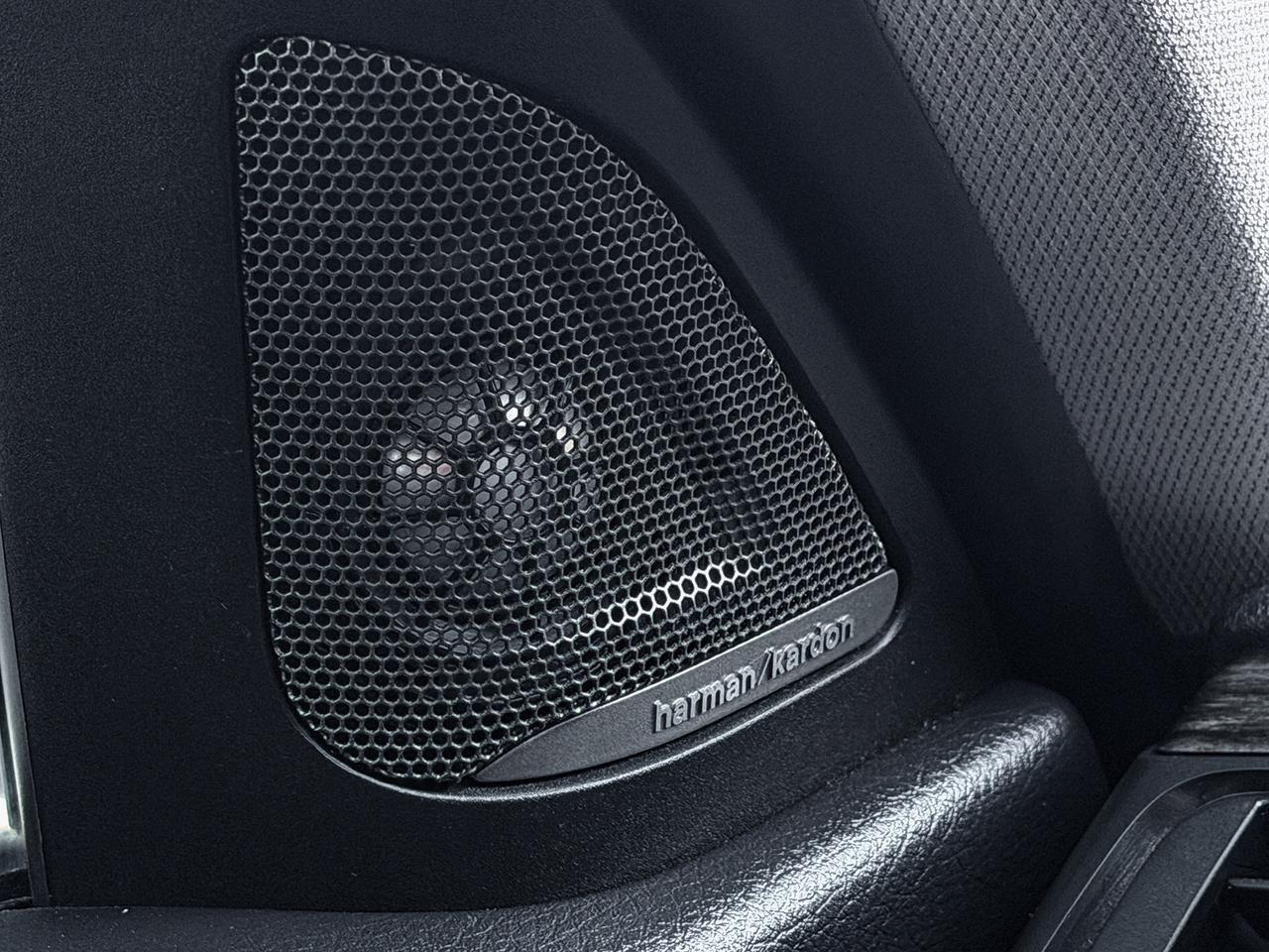 2013 BMW 3-Series 328i xDrive Luxury Edition Photo
