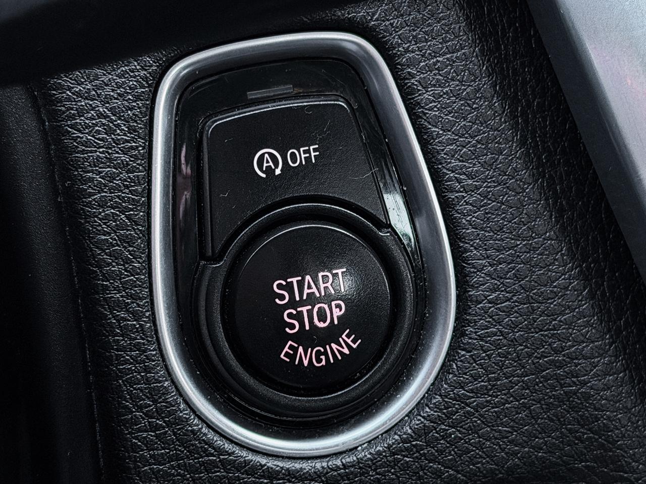 2013 BMW 3-Series 328i xDrive Luxury Edition Photo