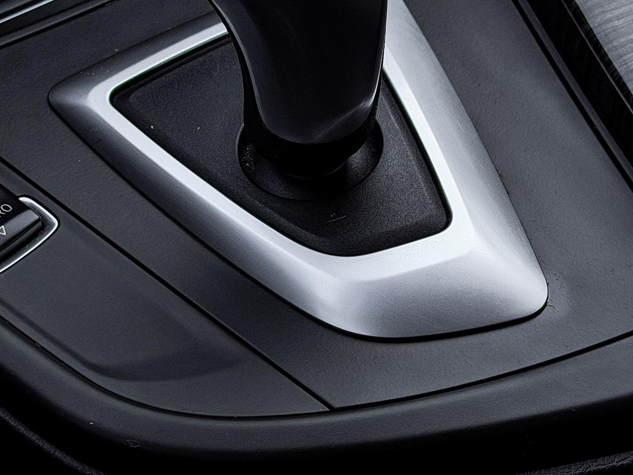 2013 BMW 3-Series 328i xDrive Luxury Edition Photo