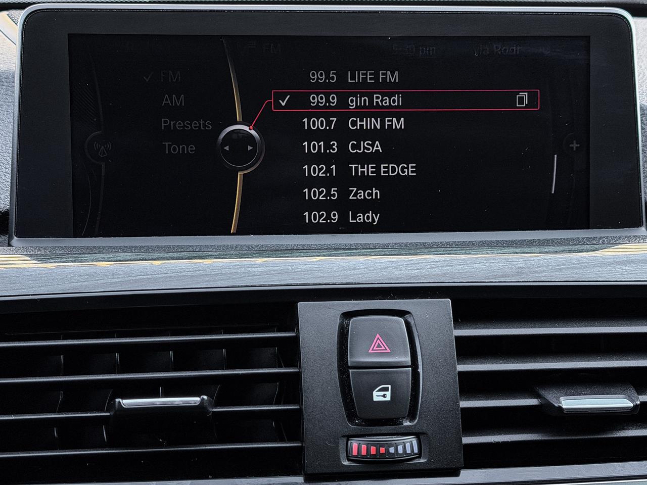 2013 BMW 3-Series 328i xDrive Luxury Edition Photo