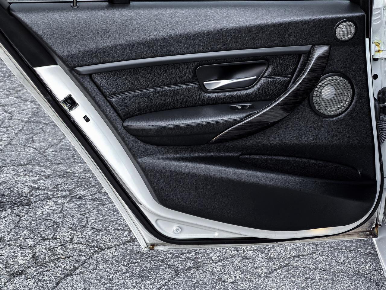 2013 BMW 3-Series 328i xDrive Luxury Edition Photo