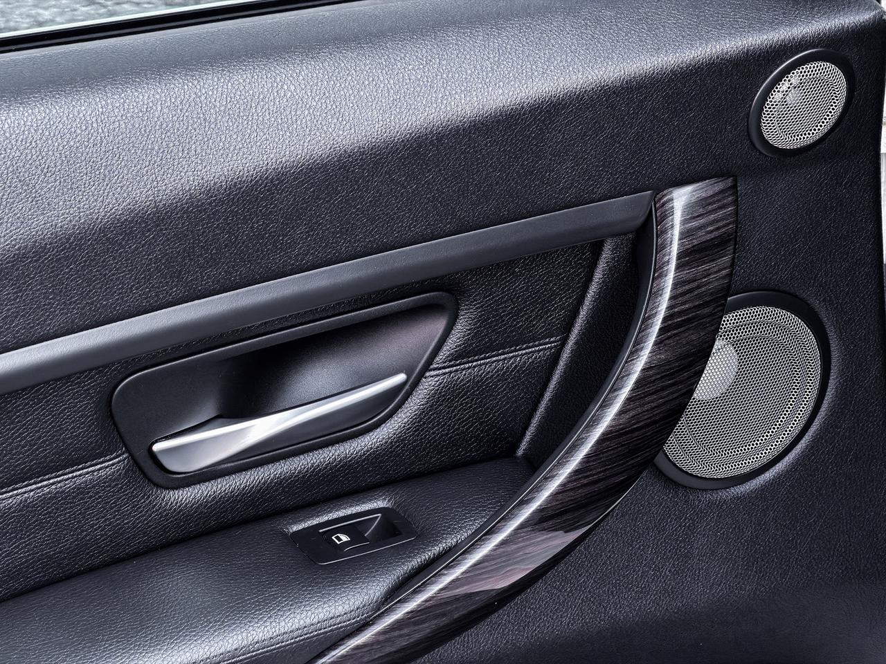 2013 BMW 3-Series 328i xDrive Luxury Edition Photo
