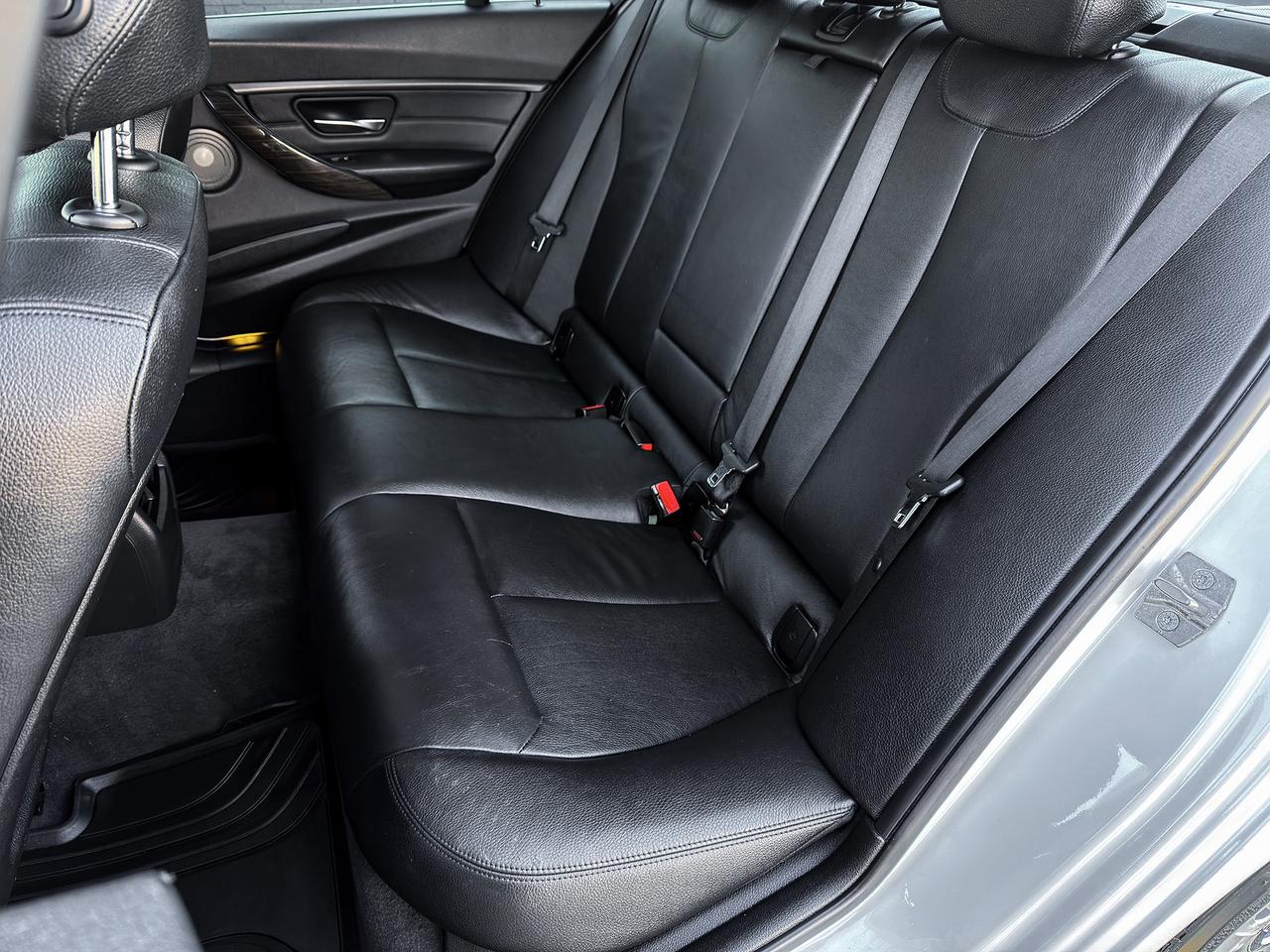 2013 BMW 3-Series 328i xDrive Luxury Edition Photo