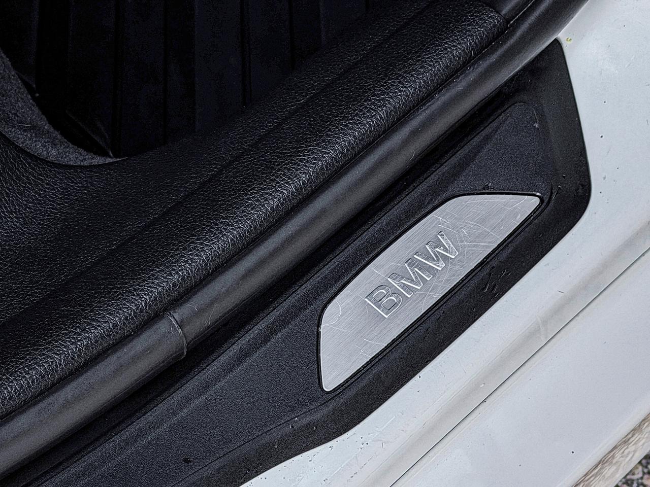 2013 BMW 3-Series 328i xDrive Luxury Edition Photo