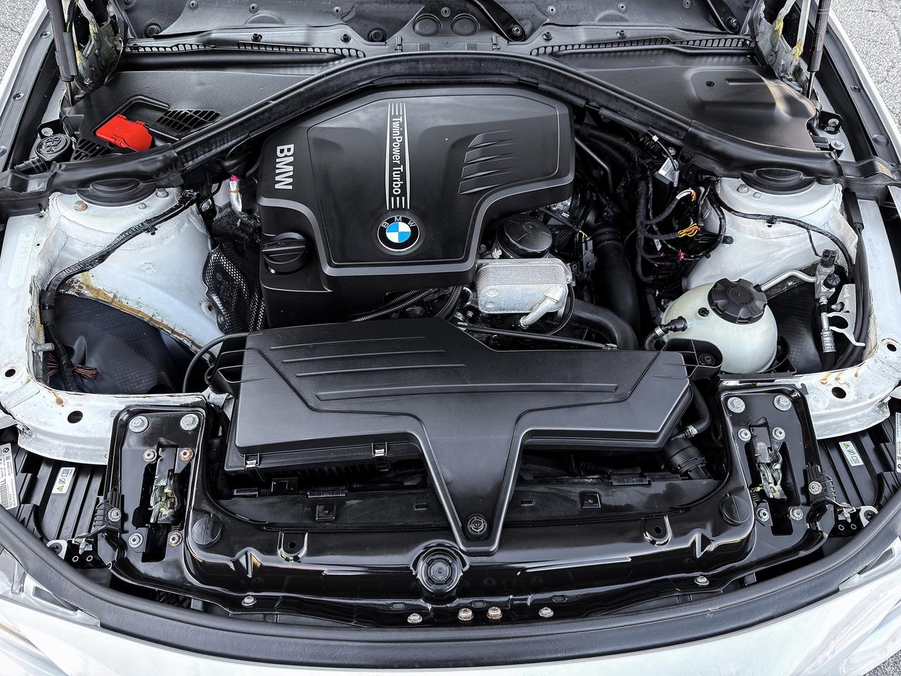 2013 BMW 3-Series 328i xDrive Luxury Edition Photo