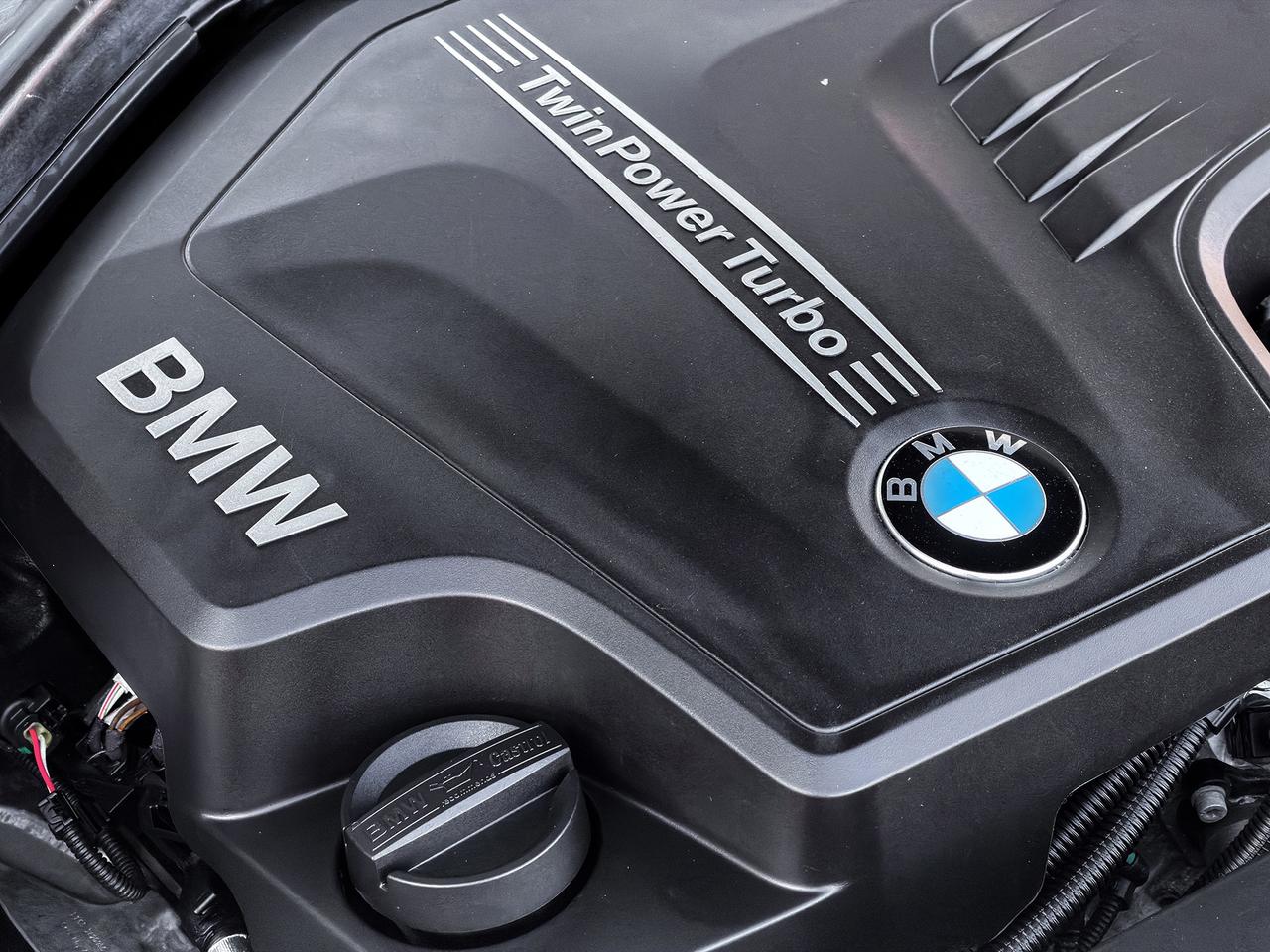 2013 BMW 3-Series 328i xDrive Luxury Edition Photo