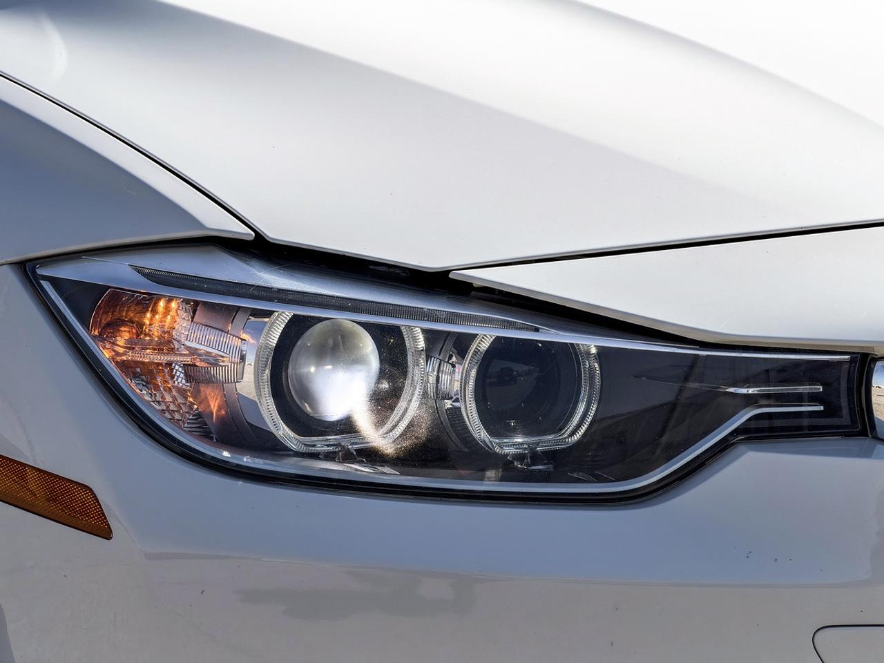 2013 BMW 3-Series 328i xDrive Luxury Edition Photo