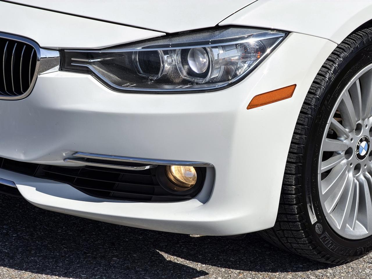 2013 BMW 3-Series 328i xDrive Luxury Edition Photo