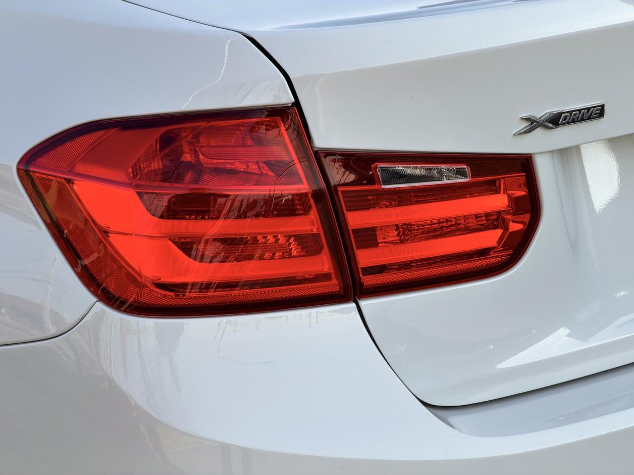 2013 BMW 3-Series 328i xDrive Luxury Edition Photo