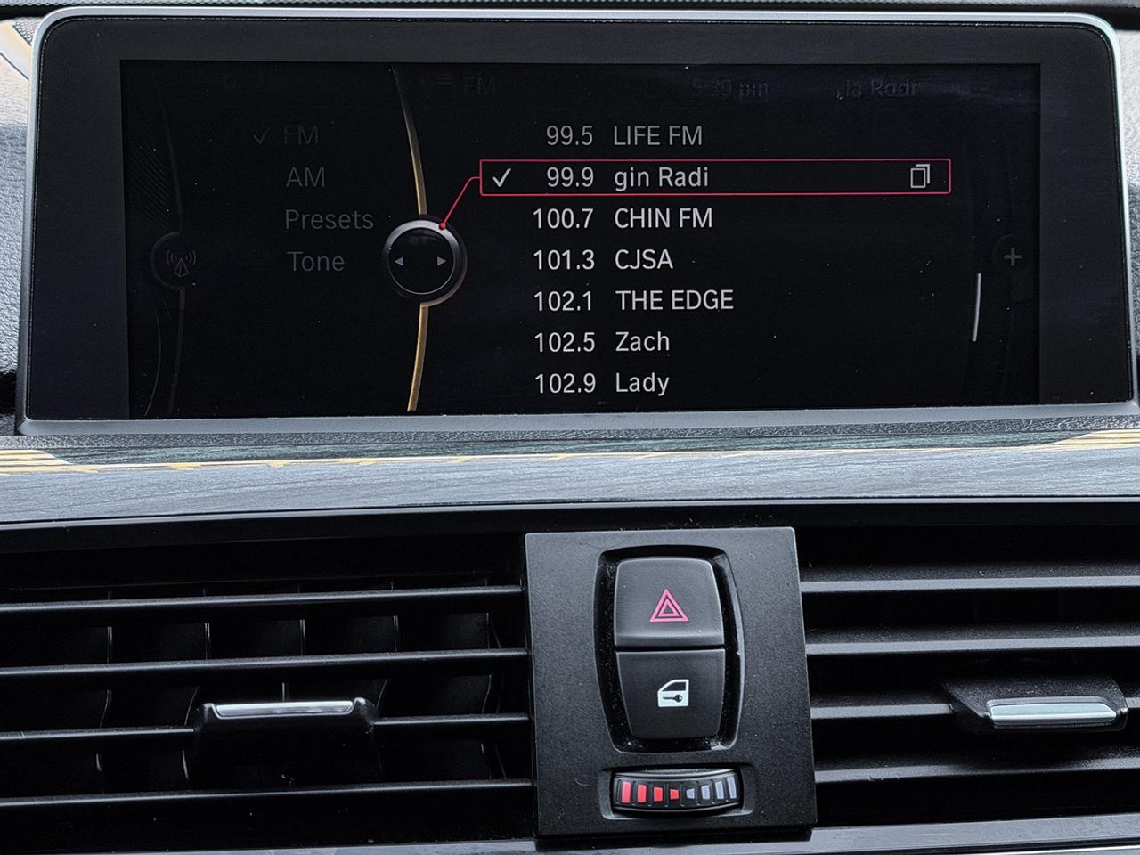 2013 BMW 3-Series 328i xDrive Luxury Edition Photo
