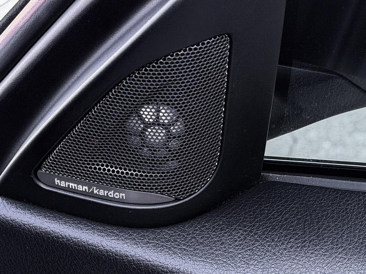 2013 BMW 3-Series 328i xDrive Luxury Edition Photo