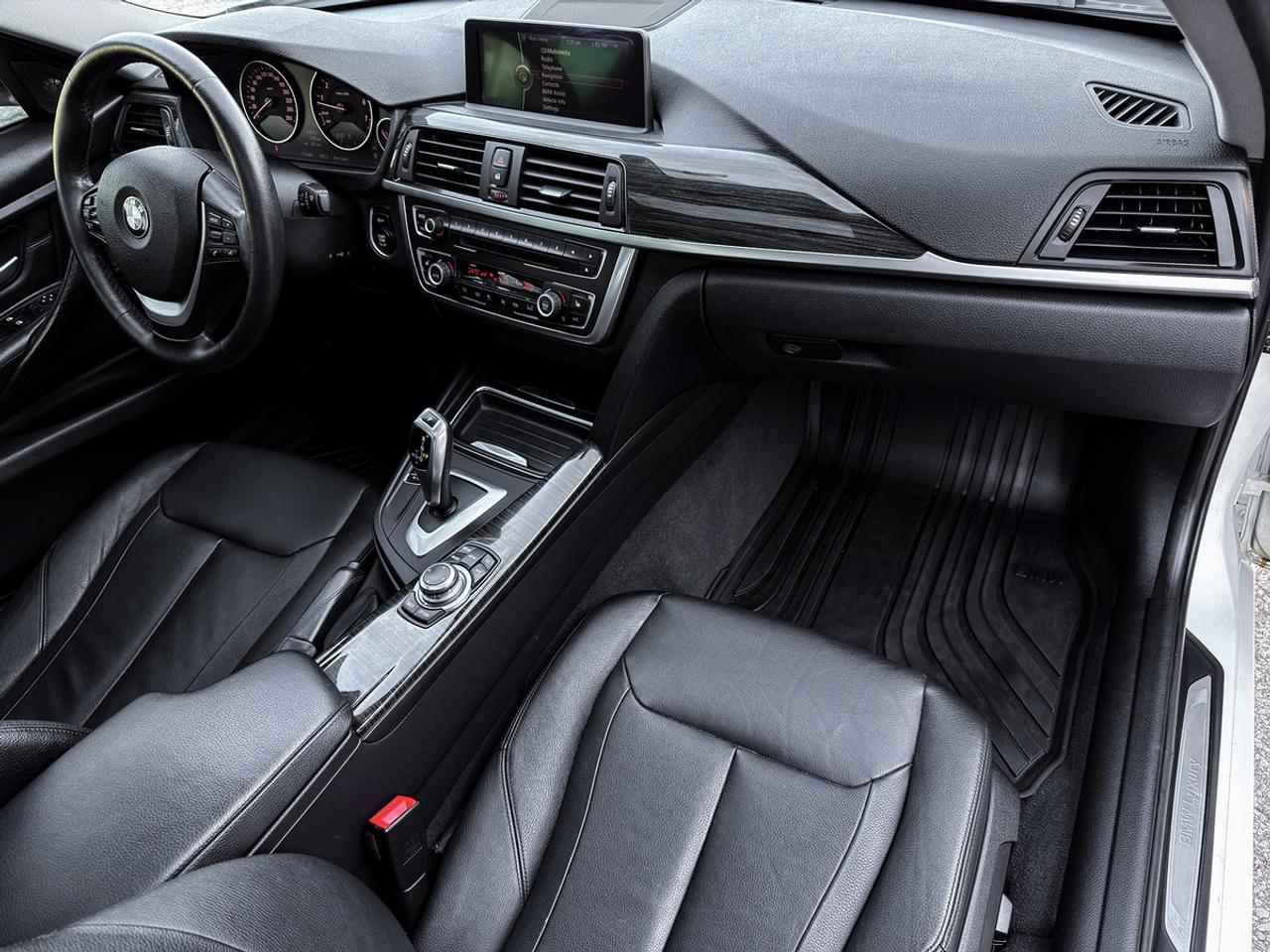 2013 BMW 3-Series 328i xDrive Luxury Edition Photo