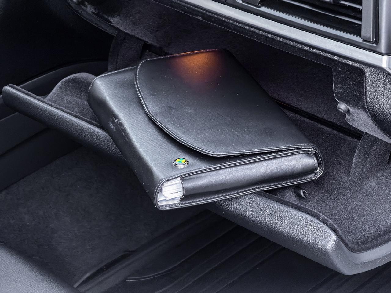 2013 BMW 3-Series 328i xDrive Luxury Edition Photo