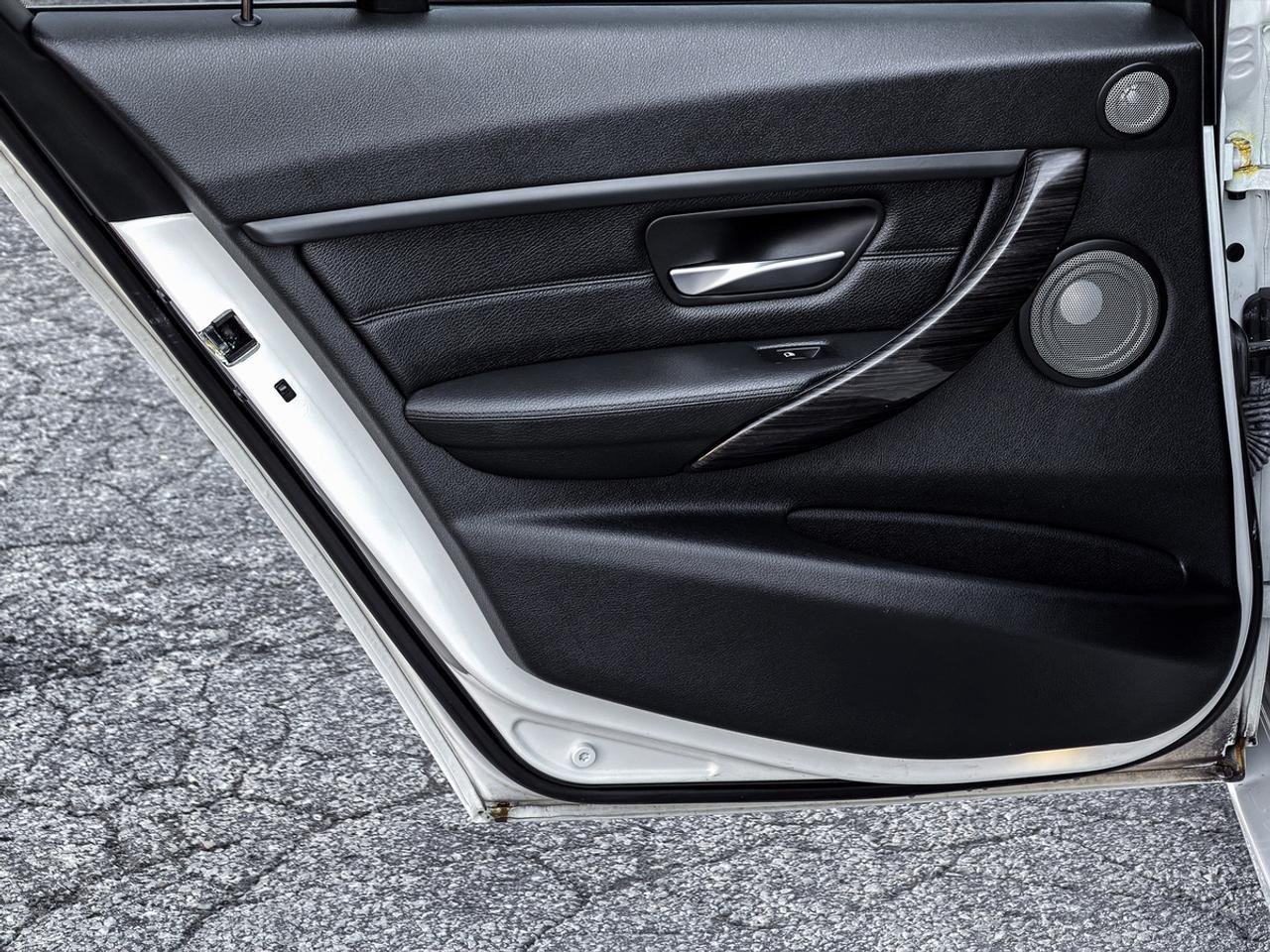 2013 BMW 3-Series 328i xDrive Luxury Edition Photo
