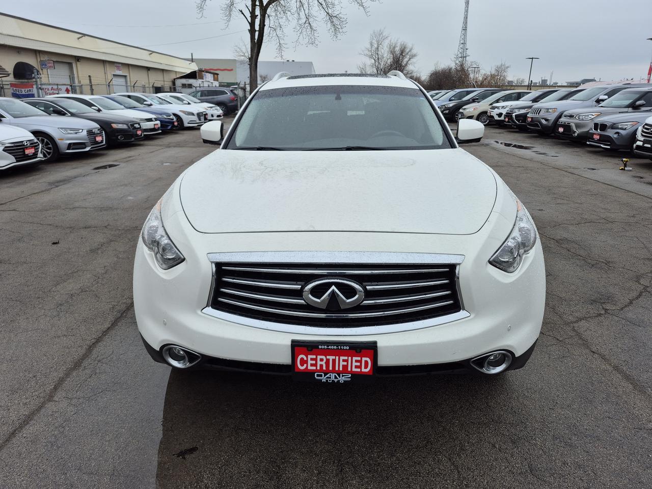 2015 Infiniti QX70  Photo