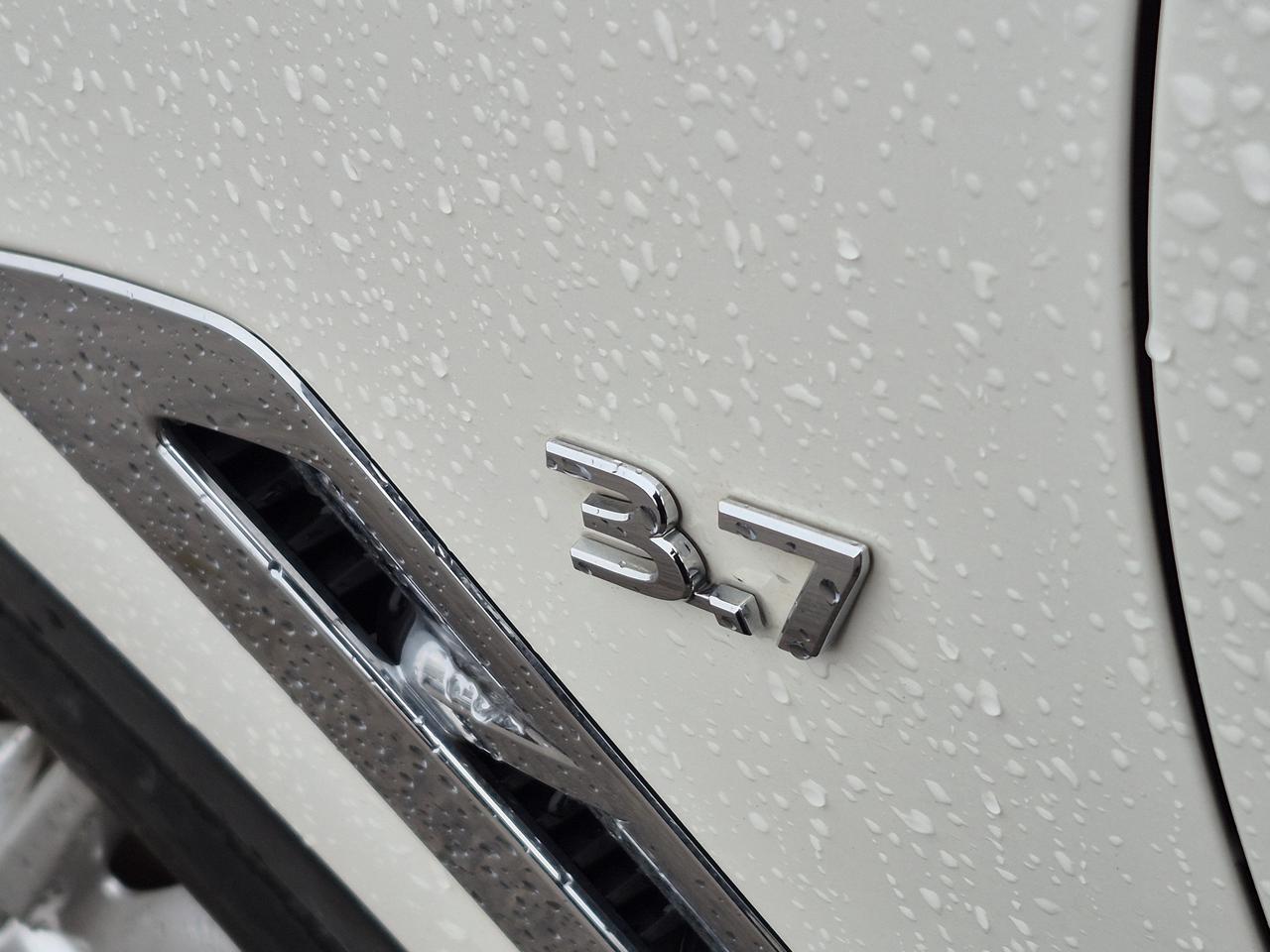 2015 Infiniti QX70  Photo