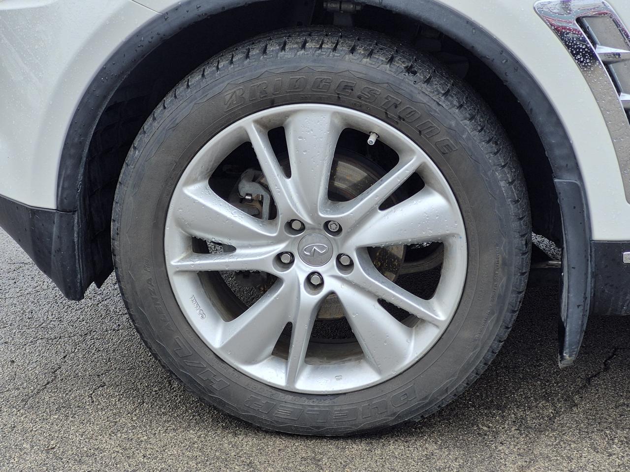 2015 Infiniti QX70  Photo