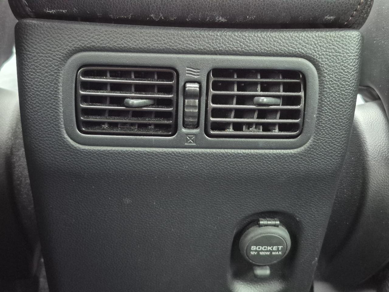 2015 Infiniti QX70  Photo