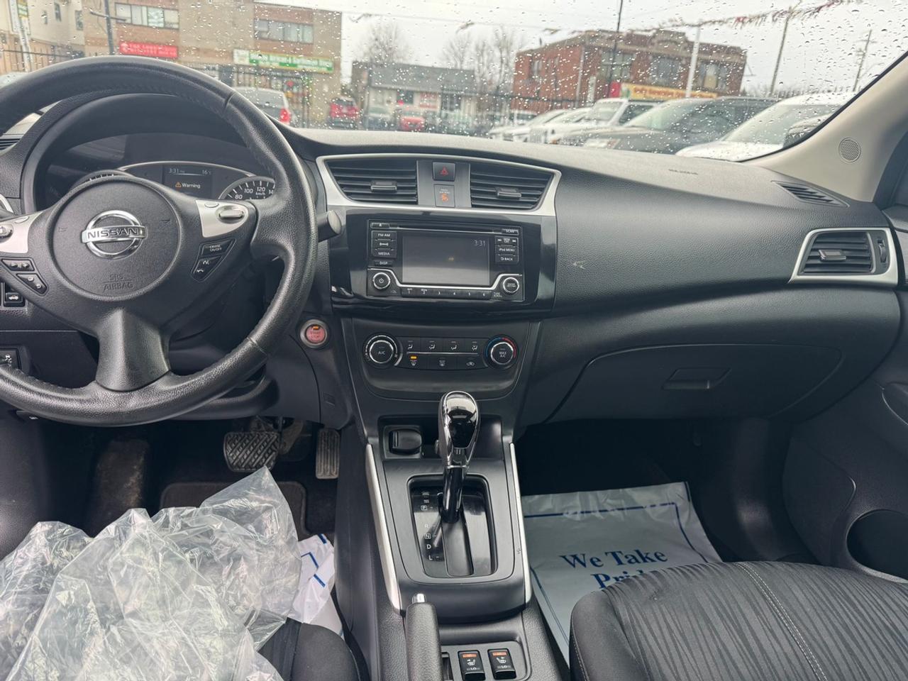 2017 Nissan Sentra SV Photo