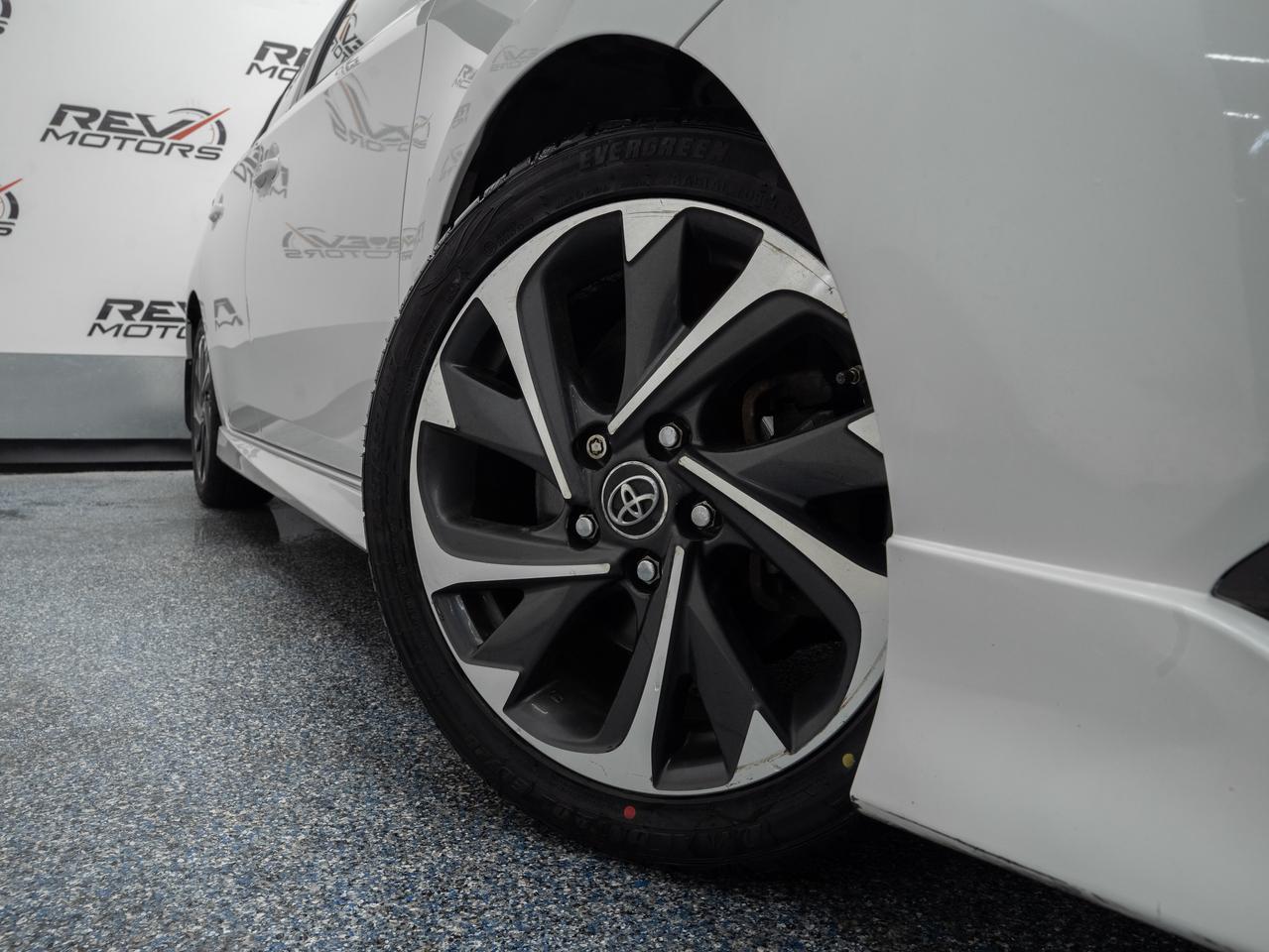 2018 Toyota Corolla iM  Photo