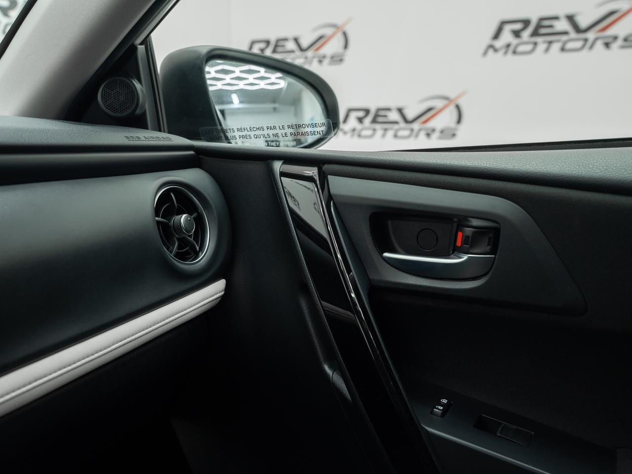 2018 Toyota Corolla iM  Photo