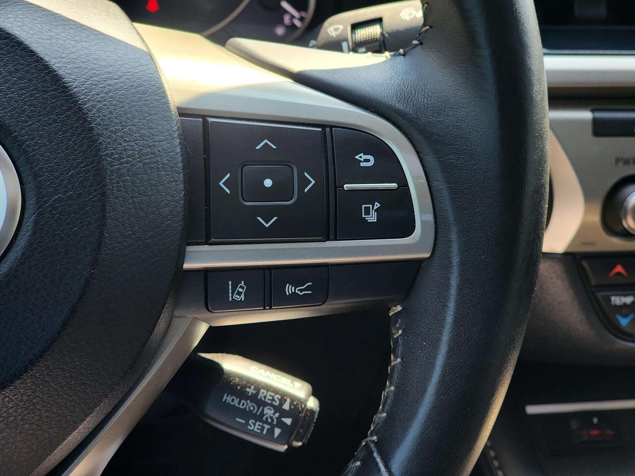 2017 Lexus ES 350 | No Accidents! Photo