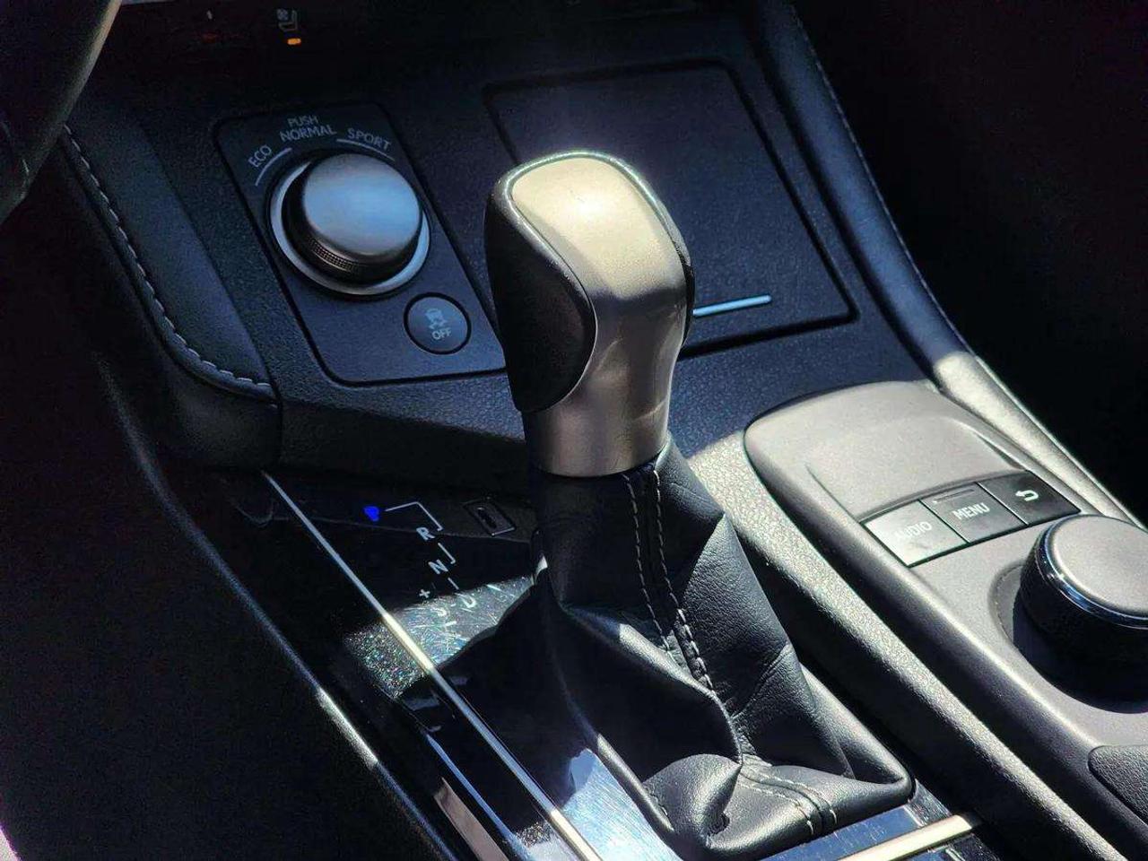 2017 Lexus ES 350 | No Accidents! Photo