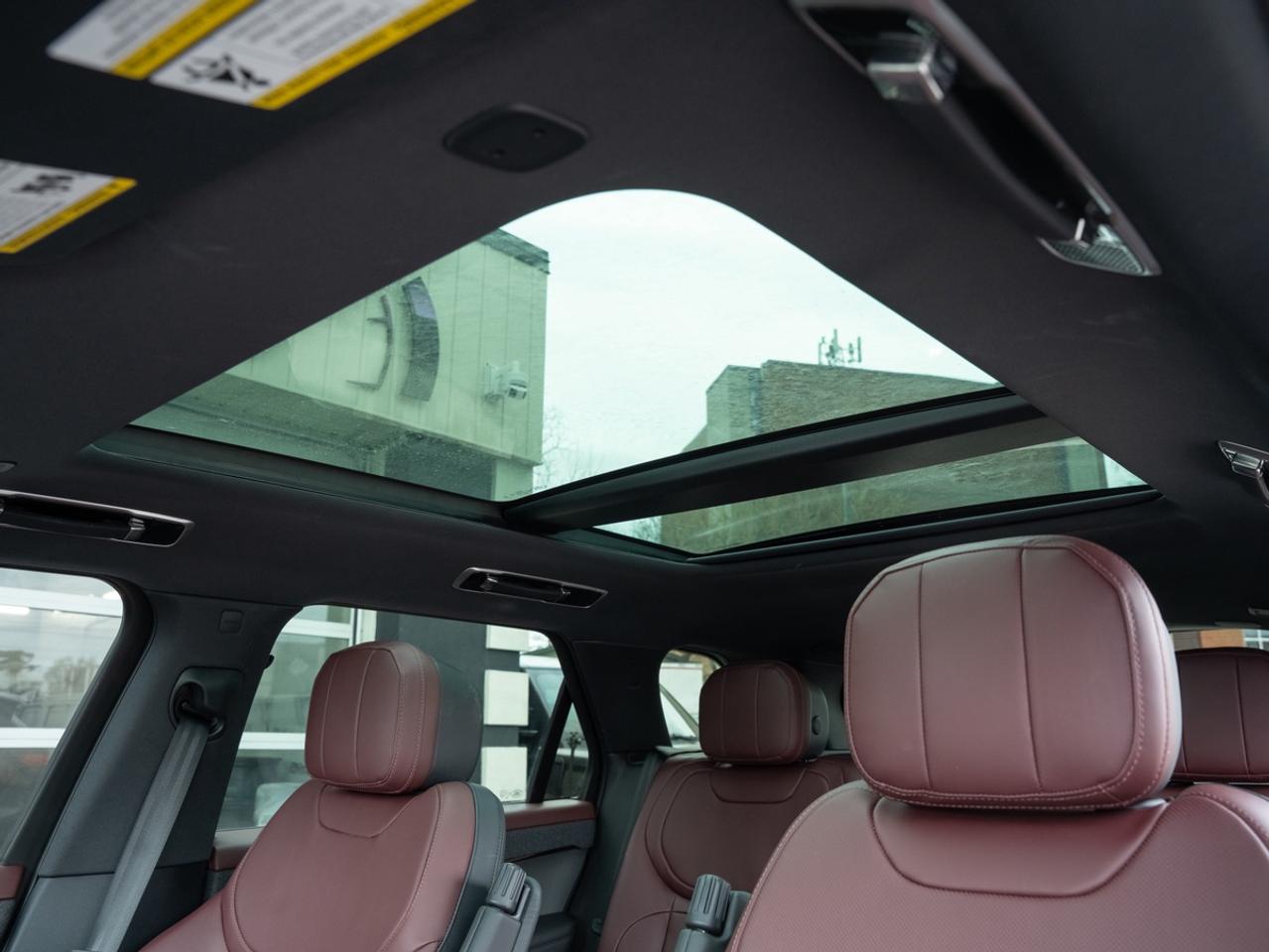 2025 Land Rover Range Rover Sport P460e Dynamic SE | Plug In Hybrid Photo