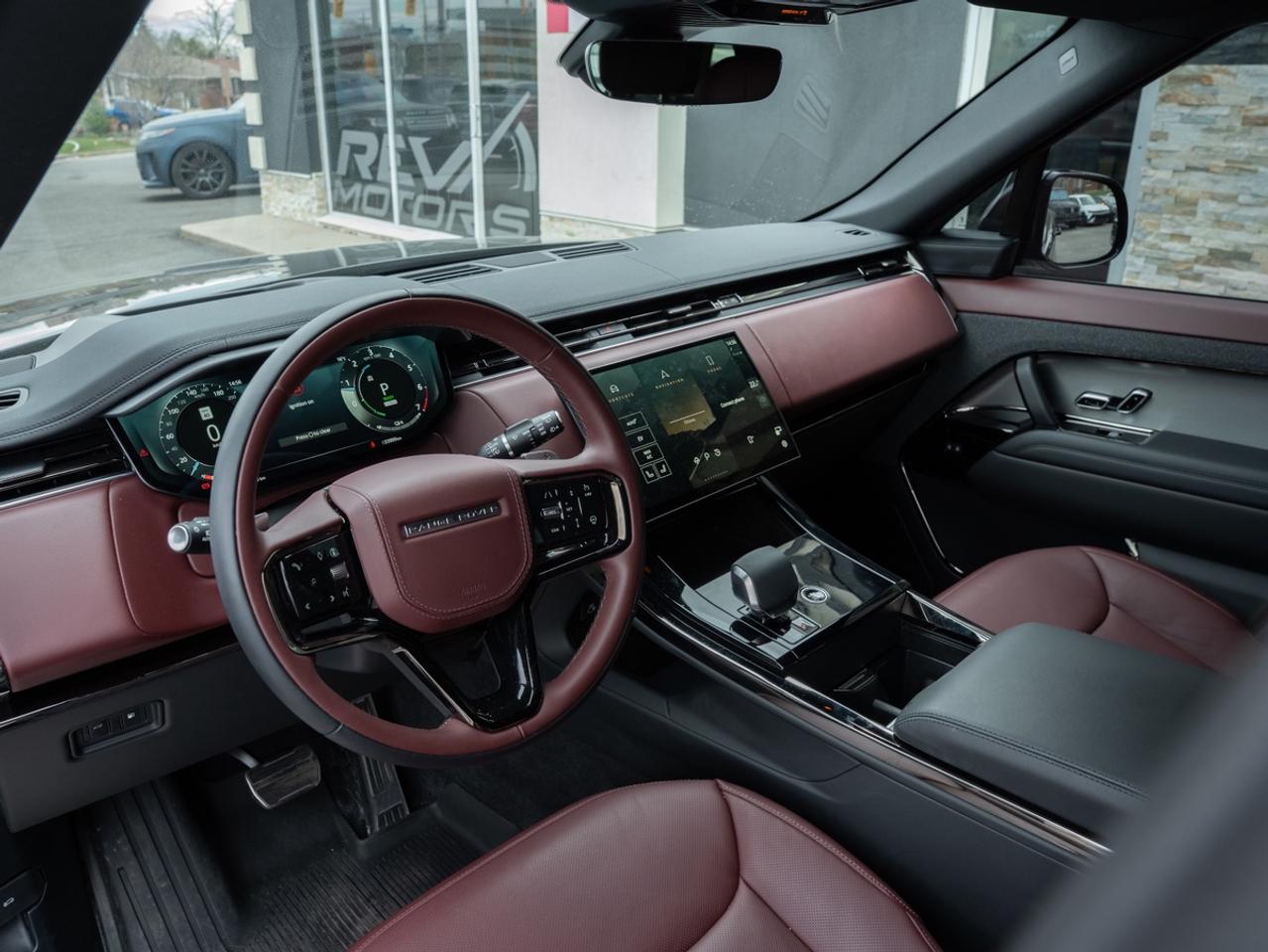2025 Land Rover Range Rover Sport P460e Dynamic SE | Plug In Hybrid Photo