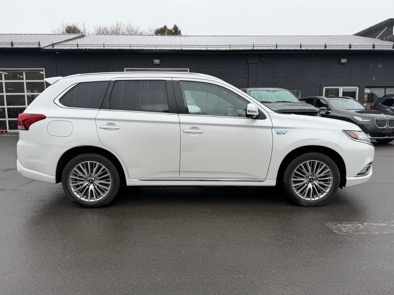 2020 Mitsubishi Outlander PHEV GT S-AWC Photo