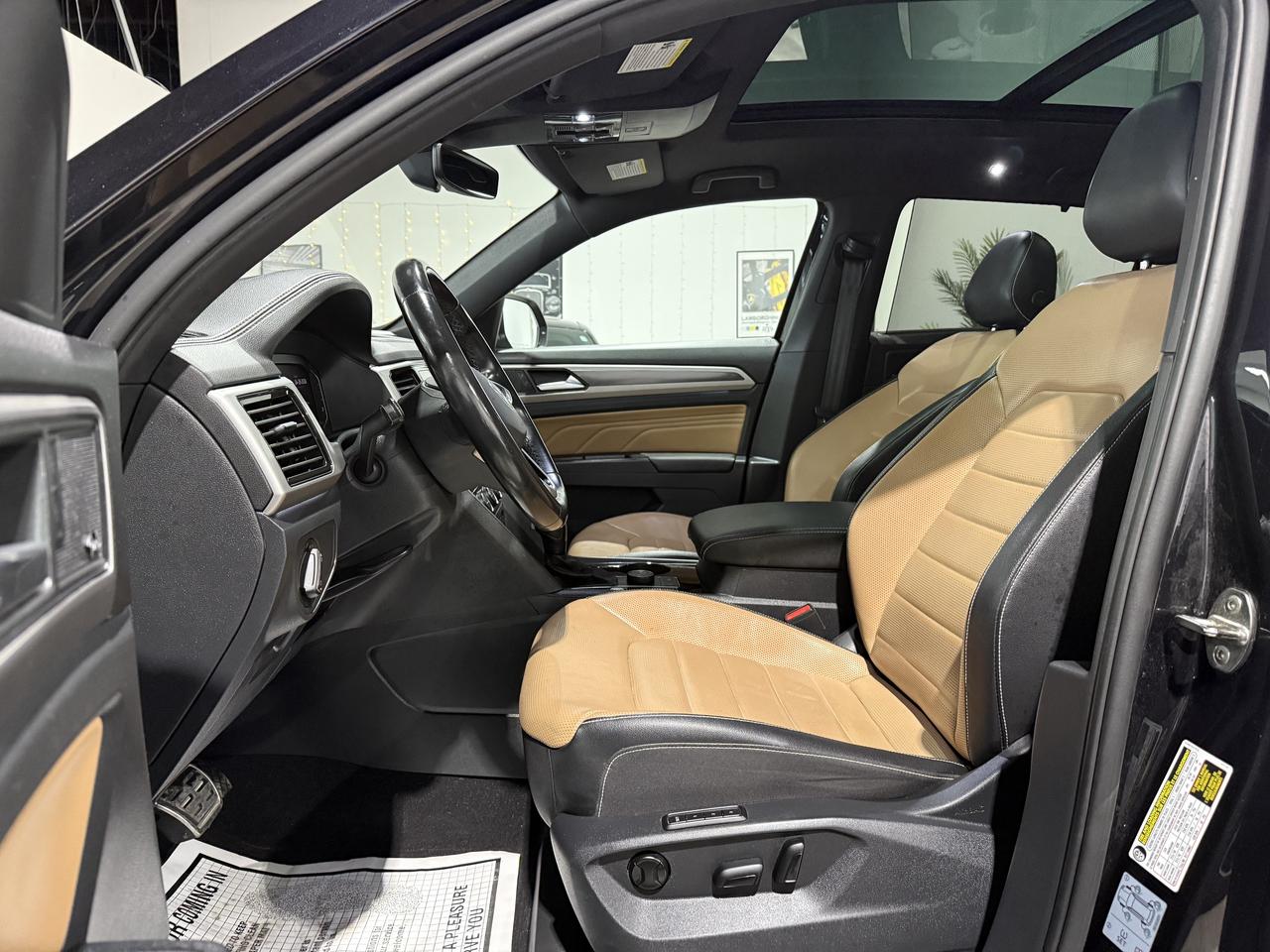 2020 Volkswagen Atlas Cross Sport Execline 3.6L V6||Panaroof||Fender Audio||Ventilat Photo