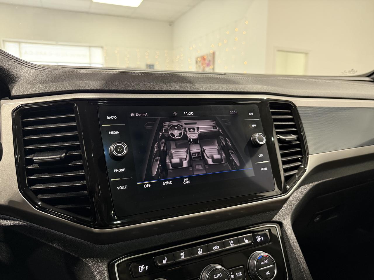 2020 Volkswagen Atlas Cross Sport Execline 3.6L V6||Panaroof||Fender Audio||Ventilat Photo