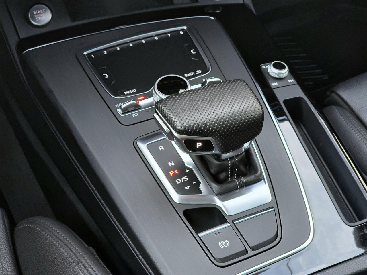 2019 Audi Q5 Technik w/S-Line Titanium Pkg Photo