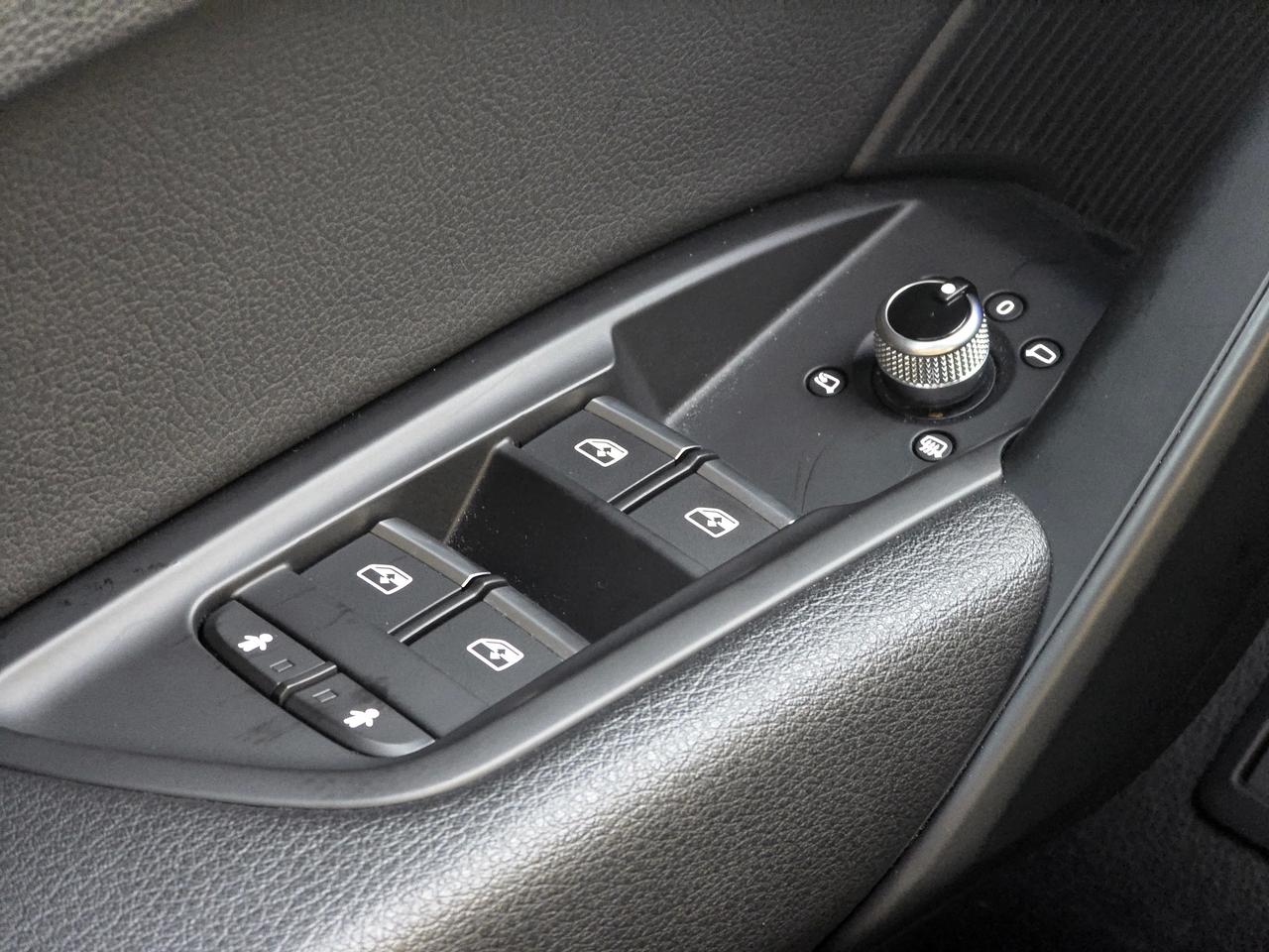 2019 Audi Q5 Technik w/S-Line Titanium Pkg Photo