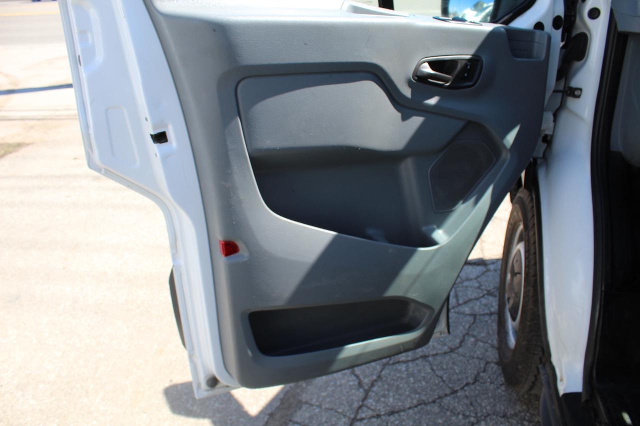 2018 Ford Transit T 150 250 Low Roof 130" Rear Cam Photo