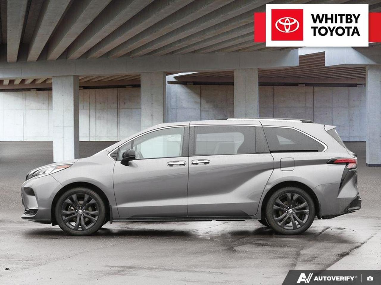 2022 Toyota Sienna Hybrid XSE 2.5L Photo