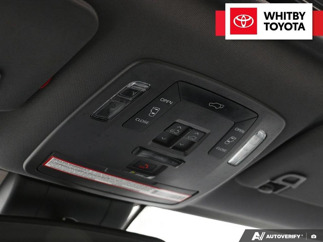 2022 Toyota Sienna Hybrid XSE 2.5L Photo
