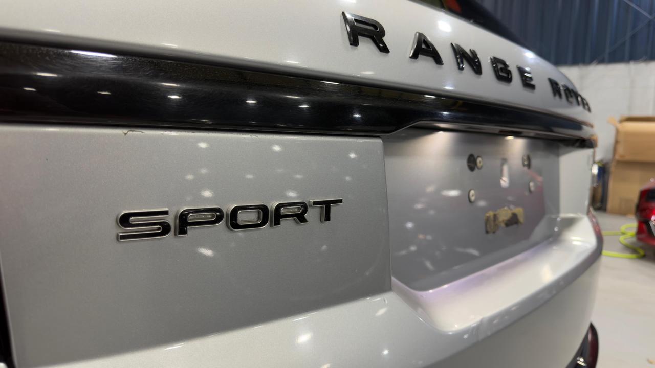 2019 Land Rover Range Rover Sport HSE Dynamic Photo