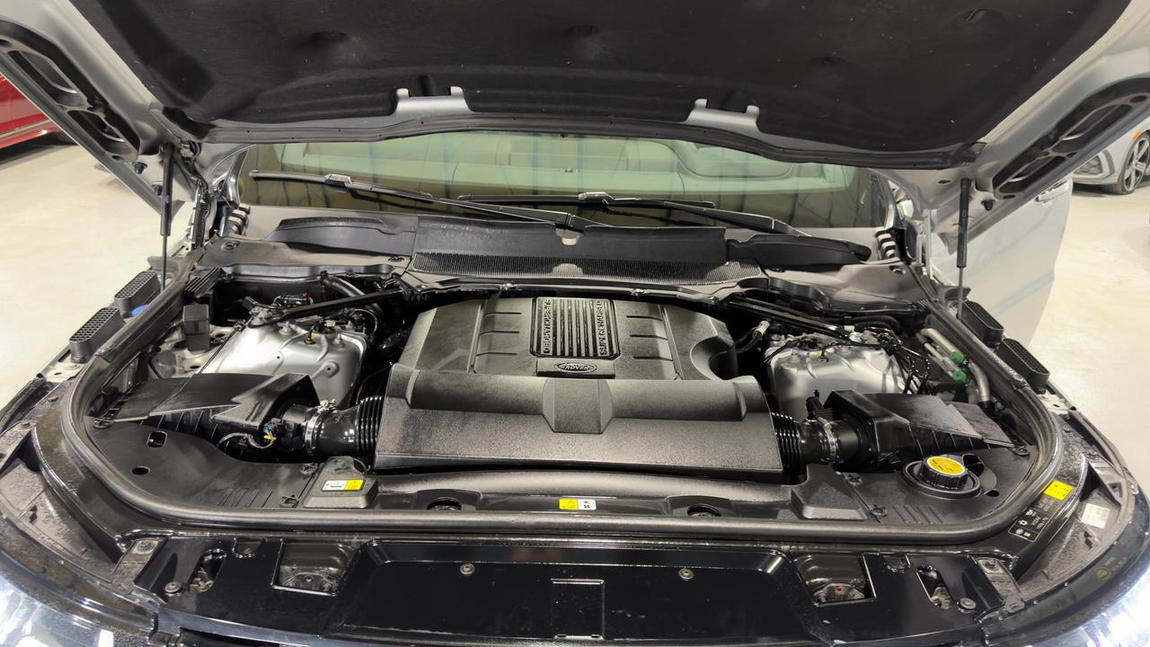 2019 Land Rover Range Rover Sport HSE Dynamic Photo