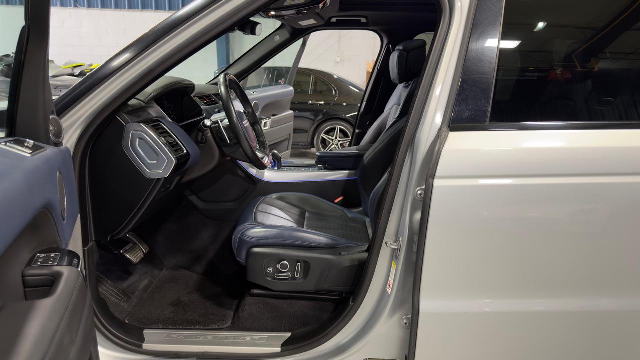 2019 Land Rover Range Rover Sport HSE Dynamic Photo